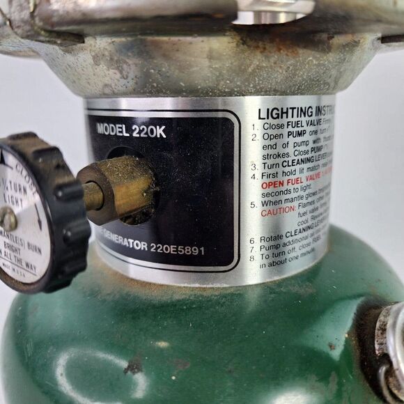 Vintage Coleman 220K Lantern Dual Mantel Dtd 4 83 VTG Camping Outdoor - Picture 4 of 13